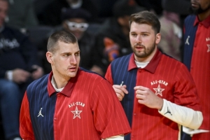 世界vs美国？美记盘点世界队阵容：SGA+东契奇+字母+文班+约基奇