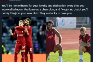 萨拉赫告别埃利奥特：拥有你是维拉的幸运，你肯定能成就伟大事业