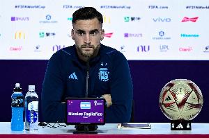 记者：塔利亚菲科肌肉不适将缺战委内瑞拉，阿库尼亚有望首发