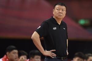 还是要警惕！中国男篮U16本场篮板仅37个 输对手12个