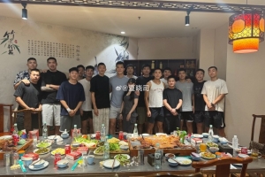 媒体人晒山东聚餐：欢迎陈林坚 祝贺郭凯新婚快乐 高诗岩荣耀归来