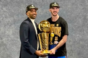 名记：篮网将聘请雷霆的业余球探总监艾西-劳担任球员人事总监