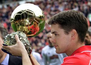 欧文：17岁时我比鲁尼更加出色 当时我比同龄球员高出几光年