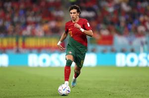 菲利克斯葡萄牙46场打进10球，首次连续两场破门