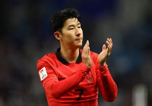 孙兴慜：列维在热刺的工作非常出色 我从心底里感谢波切蒂诺