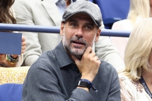 忙里偷闲！瓜帅现身纽约，观战阿尔卡拉斯vs辛纳的美网男单决赛