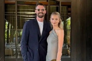 高颜值夫妇！乐福美丽妻子晒合照为丈夫庆生：我会陪在你身边