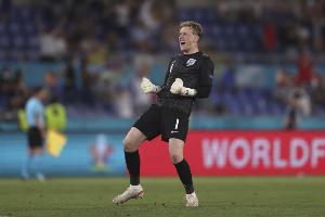 本届欧洲世预赛至少出场4次门将之中，仅皮克福德未失一球