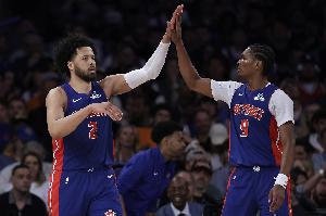 奥萨尔：康宁汉姆进攻方式多样 他在比赛里的选择很多