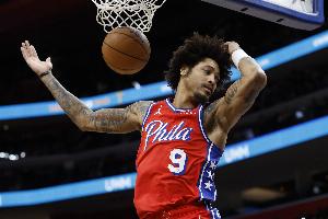 美记：76人寻求交易德拉蒙德&乌布雷 为续约格莱姆斯腾更多空间