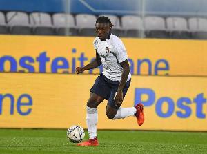 小基恩在世预赛前三次出场打进5球，意大利队史仅次于里瓦