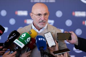 德拉富恩特：亚马尔能够自然的应对压力，他有潜力成为世界最佳