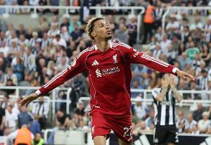 TA：利物浦认为仅哈兰德和姆巴佩在相同年龄段比埃基蒂克更有潜力