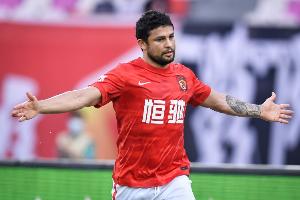 7轮14球！卡扎伊什维利打破艾克森纪录，后者曾7场进13球