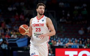 土耳其大胜希腊！上一次打进欧锦赛决赛还是在24年前！