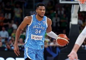 无缘决赛！字母哥本届欧锦赛共出战6场 场均揽26.8分9.5板3.8助