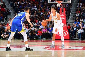 特雷-杨：当我不再是对手的迷弟时 我第二年就场均29分了