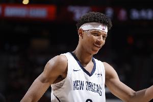 费尔斯：新赛季期待和詹姆斯交手 我知道他剩下的比赛不多了