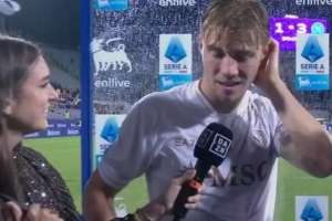 霍伊伦：孔蒂很直接我很喜欢，这就是我追求的方式，我有很多要学