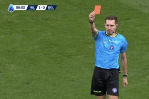 米兰遭多处争议判罚：普利西奇被拉倒+恩昆库两连倒地均未判点