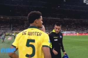 首秀登场！米兰新援德温特下半场替补登场