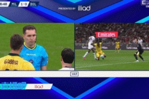 前裁判：VAR犯了严重错误 博洛尼亚后卫第一次犯规就该红牌加点球