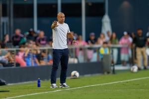 迈阿密跟队：梅西、德保罗和苏亚雷斯今天正常训练，但有7人缺席