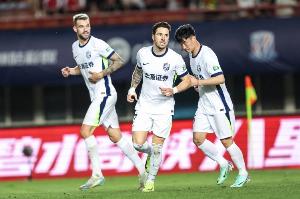 足球报：武汉三镇今年不欠薪，俱乐部正在推动股改事宜