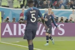 世界杯官推晒乌姆蒂蒂跳舞庆祝视频：舞到最后