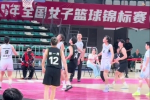全国女篮锦标赛惊现4人打5人，WCBA路在何方？