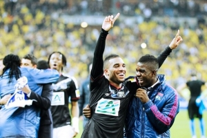 里昂致敬乌姆蒂蒂：从青训营到世界杯冠军，你让我们骄傲！