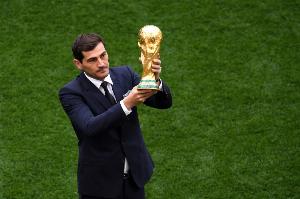 卡西利亚斯：争议总是会存在，每当有对皇马有利的判罚时就会出现