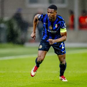 邓弗里斯：我们带着赢球的想法到来 希望为欧冠联赛开个好头