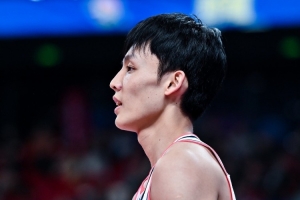 徐昕：王少杰&焦泊乔为徐杰制造空间 杰师傅的篮板落点判断也很好