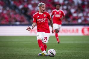 奥莱报：穆里尼奥同意放19岁前锋普雷斯蒂亚尼，随阿根廷踢世青赛