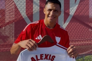 桑切斯：C罗梅西之所以赢如此多金球，因他们从未失去对足球的爱