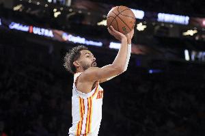 夸梅：谁要是因为吹杨得分多就觉得他比贝弗利强 那你根本不懂球