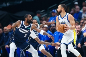 维拉纽瓦：相较于防库里我宁愿去防欧文 因为三分得分比两分多