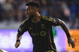 洛杉矶FC前锋博安加连续3个赛季至少攻入20球，美职联历史首人