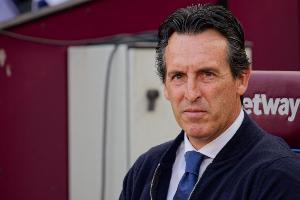 埃梅里：多打一人本该赢下比赛，我们必须努力恢复并重塑自身身份