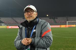 足球报：如谈判顺利张外龙最快今天和球队见面，迅速进入工作状态