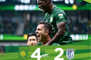 中超联赛第26轮，北京国安主场4-2战胜大连英博海发