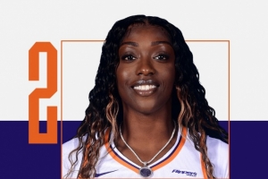 高效！卡利亚-库珀13投9中&三分3中1 得到21分3板2助