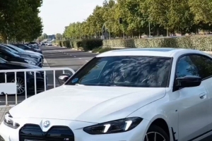 大战在即！皇马球员已在俱乐部训练基地集合，准备参加德比战