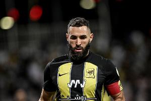 被打服了？吉达联合主帅、本泽马：利雅得胜利确实比我们强