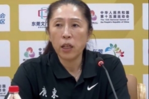 郑薇：我们的防守把日本队的得分压到赛会最低 大家做得非常好