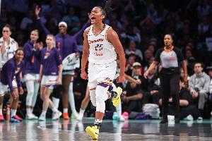 跌宕起伏！山猫第三节30-17建立优势 水星末节反打31-13逆转晋级