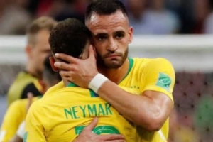 奥古斯托退役，内马尔祝福：今天足坛告别了一位伟大的球员