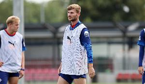 年薪1000万！维尔纳替补出战3分钟，完成一次越位并挡出队友射门