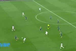 奥巴梅杨破门本场已1射2传，马赛4球领先